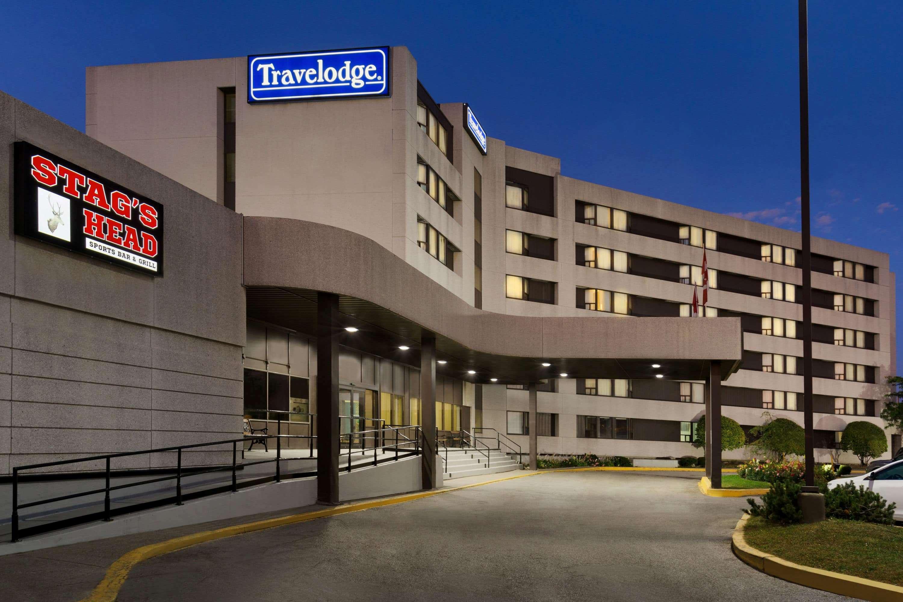 Travelodge By Wyndham Toronto East Exterior photo